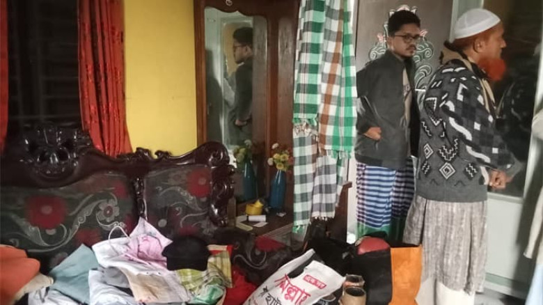 আড়াইহাজারে এক রাতে তিন বাড়িতে ডাকাতি, আহত ২