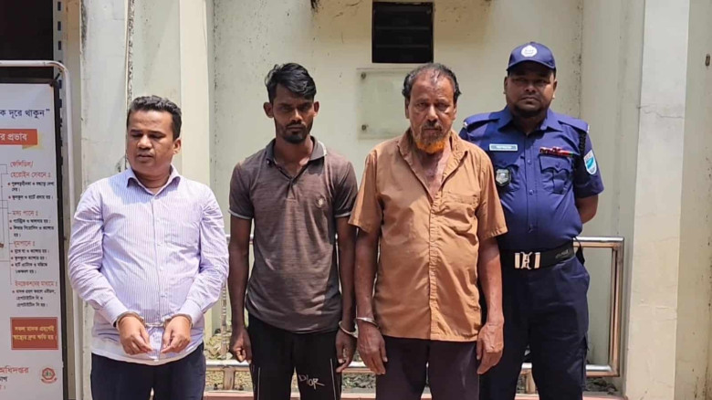 রূপগঞ্জে কাস্টমস্ কর্মকর্তা পরিচয়ে ছিনতাই করা মালামাল উদ্ধার, গ্রেপ্তার ৩